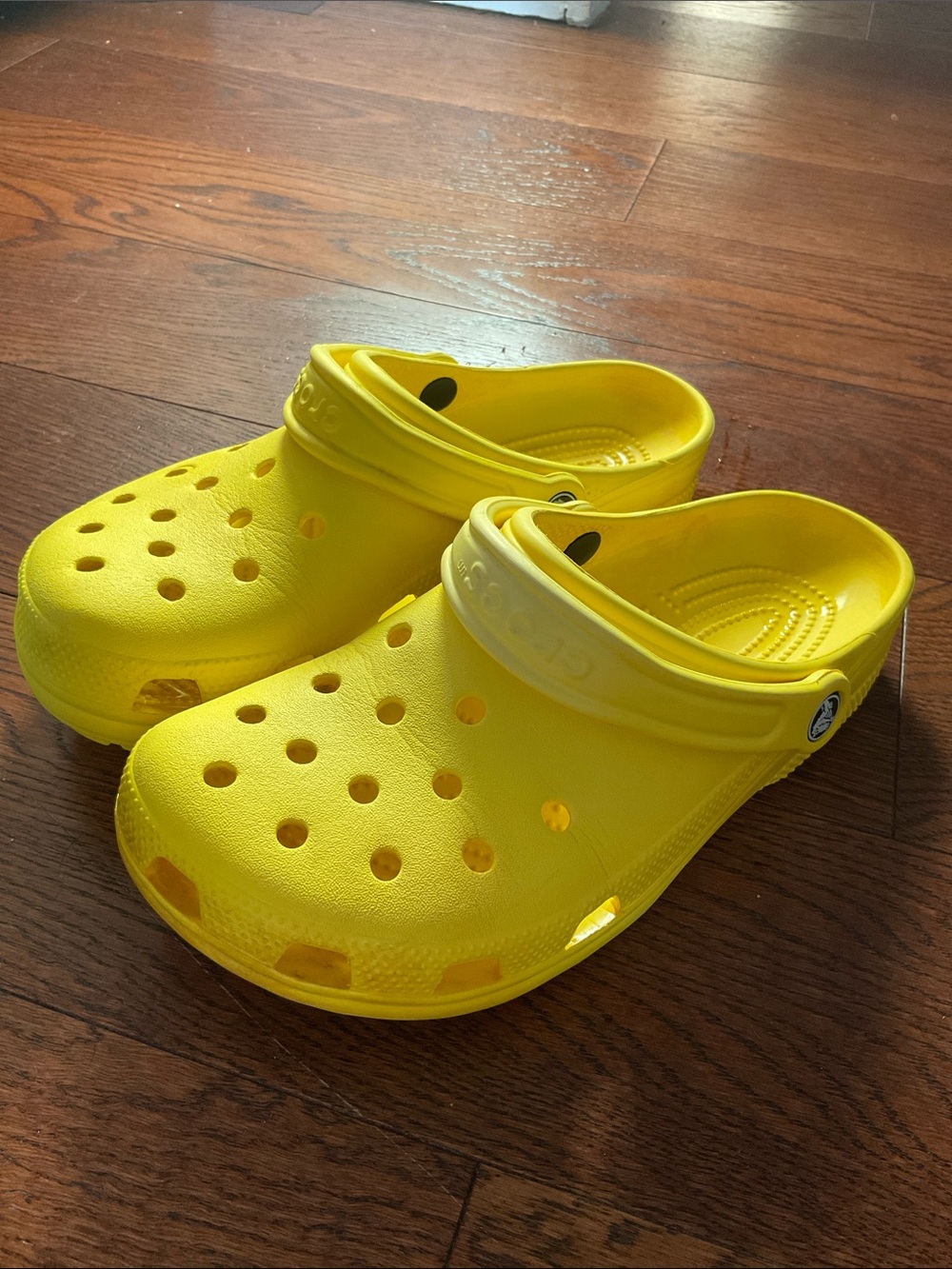 Yellow crocs ★ - Picture 3 of 6